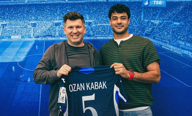 Almaniya klubu türkiyəli futbolçu ilə müqaviləni uzatdı Almaniya klubu türkiyəli futbolçu ilə müqaviləni uzatdı