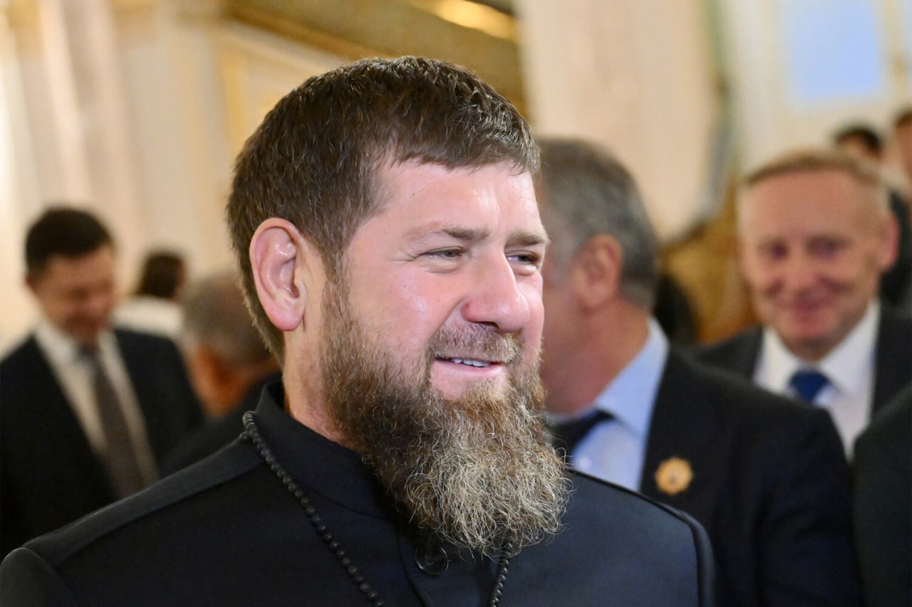 Kadırov sement sənayesinin inkişafındakı xidmətlərinə görə mükafatlandırıldı