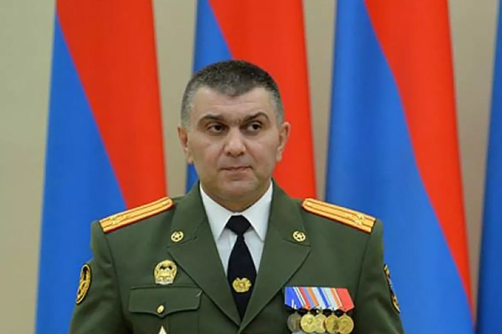 Ermənistanda "qaçaq general" yenidən HƏBS OLUNACAQ Ermənistanda "qaçaq general" yenidən HƏBS OLUNACAQ