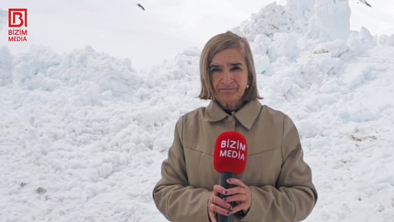 3 metrlik qarla MÜBARİZƏ – Quba-Xınalıq yolu nə vaxt AÇILACAQ? – VİDEO 3 metrlik qarla MÜBARİZƏ – Quba-Xınalıq yolu nə vaxt AÇILACAQ? – VİDEO