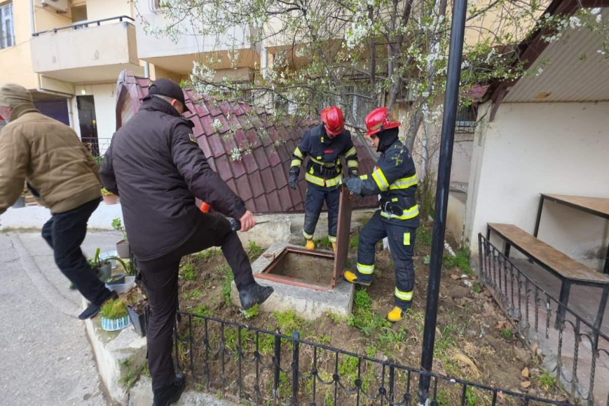 Yasamalda TƏLİM: Yanğınsöndürən maşın həyətə girə bilmədi - FOTO - VİDEO
