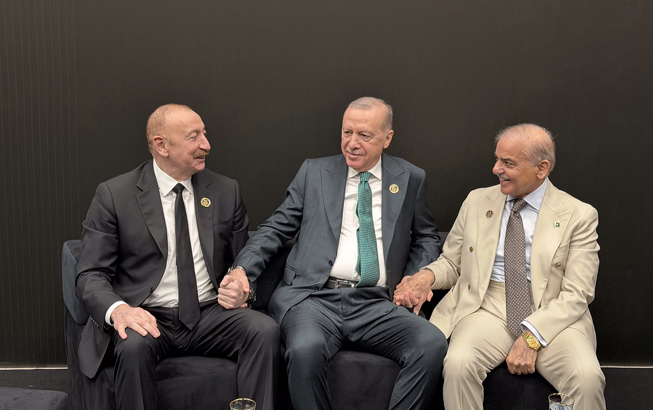 Liderlərin səmimi görüşündən FOTOLAR