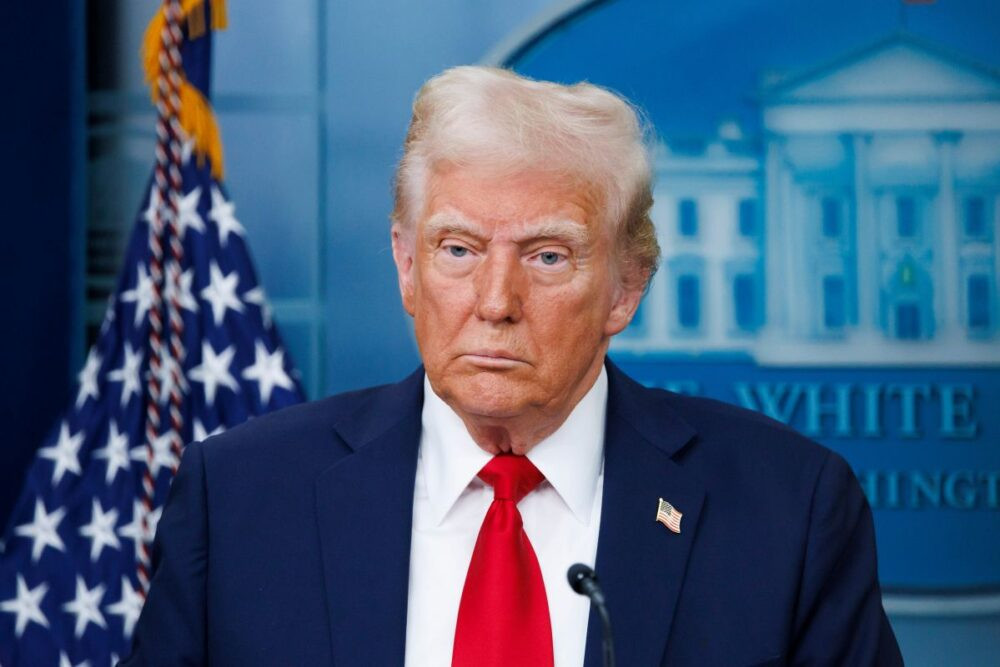 Tramp İspaniya hökumətini tənqid etdi - FOTO