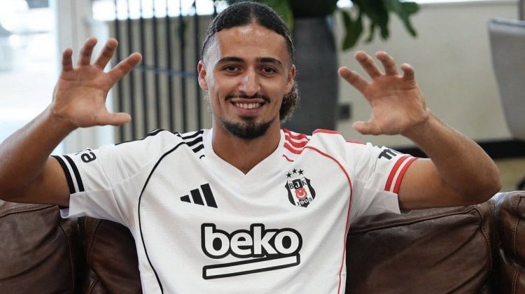 &ldquo;Beşiktaş&rdquo; bu futbolçu ilə yollarını ayıracaq