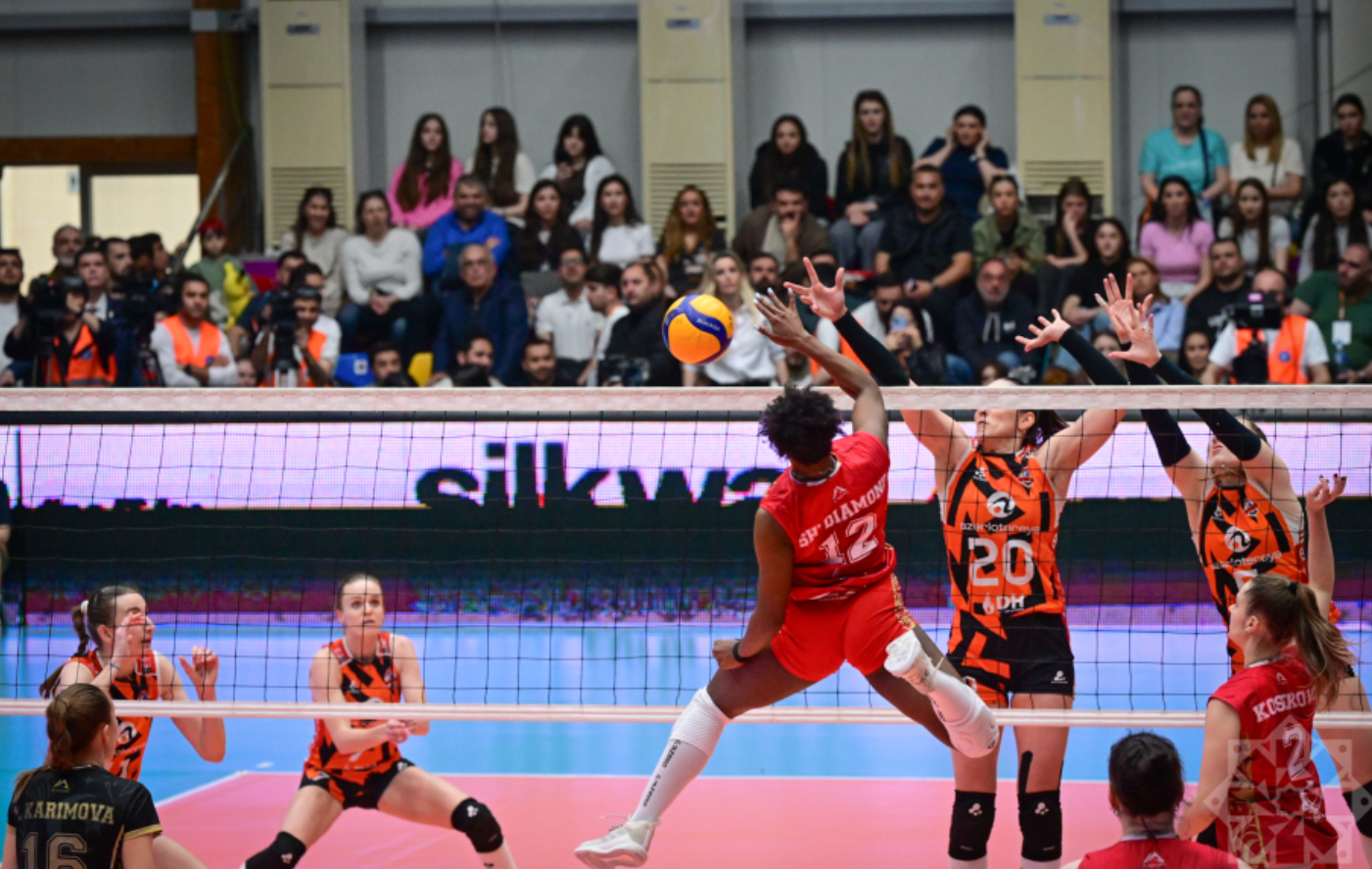 "Turan" 4 setin sonunda çempion oldu - FOTO