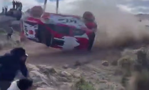 Avtomobil yarışında FACİƏ &ndash; Maşın azarkeşlərin üzərinə düşdü &ndash; ANBAAN VİDEO