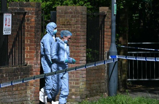 Britaniyada sinaqoqa HÜCUM &ndash; İki gənc saxlanıldı