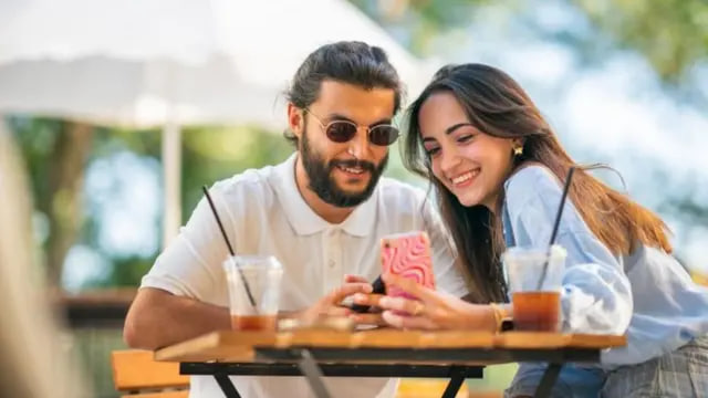 Kişilər bu qadınlara müsbət yanaşır - İlk tanışlıqda əsas məqam