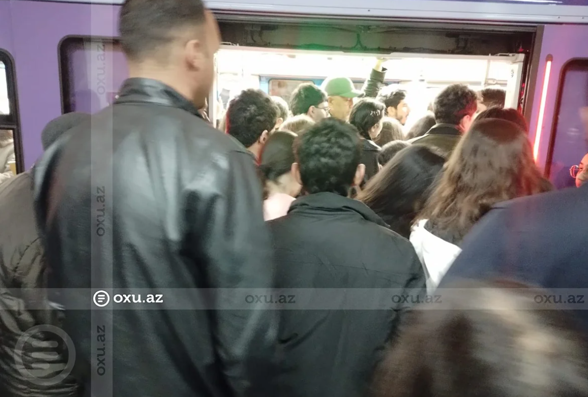 Səhər saatlarında Bakı metrosunda SIXLIQ - FOTO
