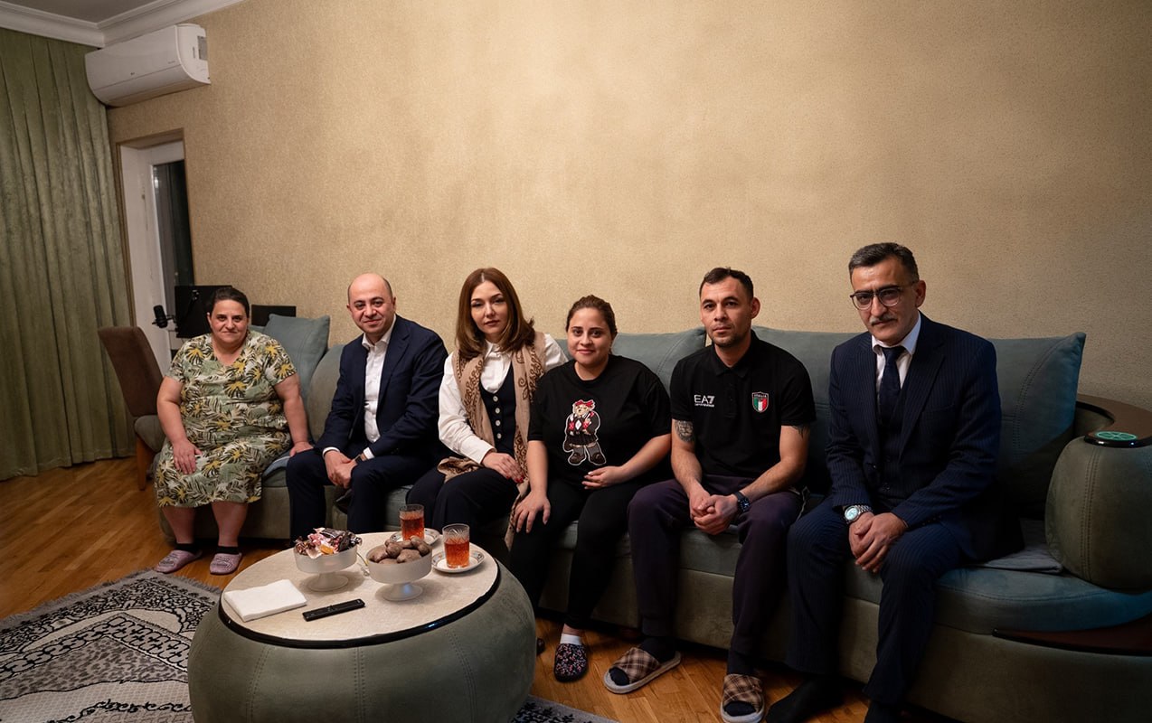 Dünən metroda xəsarət alan şəxslərin FOTOSU