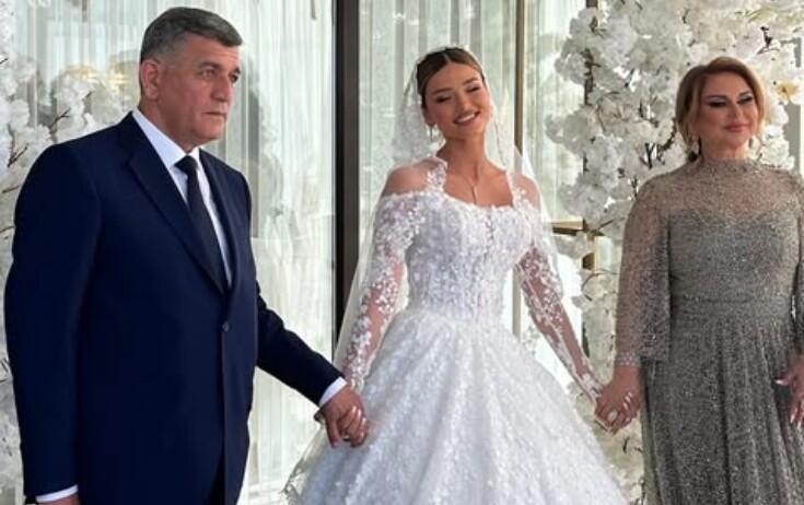 Mələkxanım Eyubova həyat yoldaşı ilə - FOTO