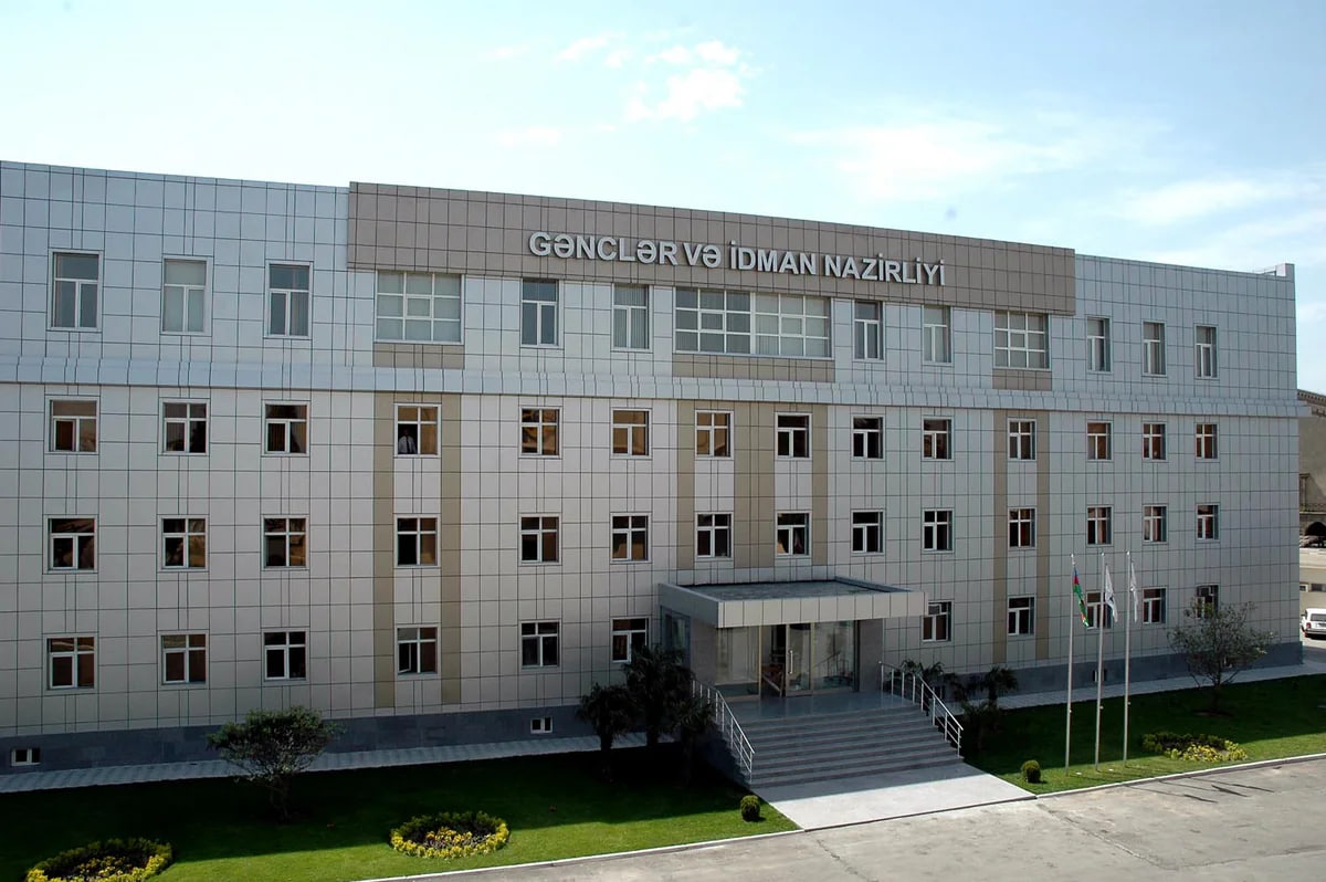 Nazirlikdə yoxlama: Kimlərə artıq pullar ödənilib?