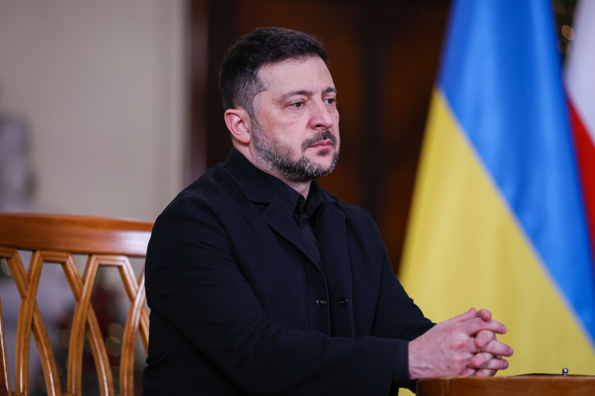 Zelenski: Ukrayna 3 ölkə ilə dron sazişləri imzaladı