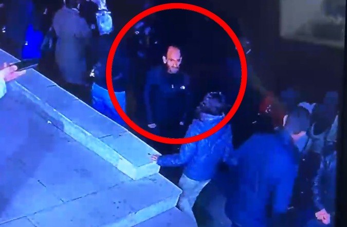 Bakıda &ldquo;Iphone&rdquo; oğrusu kameraya düşdü &ndash; ANBAAN VİDEO