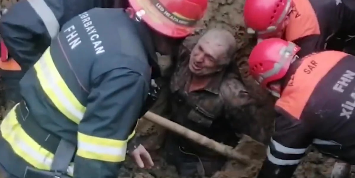 SON DƏQİQƏ! Qobustanda torpaq qatı ÇÖKDÜ &ndash; Ölən və yaralanan var &ndash; VİDEO