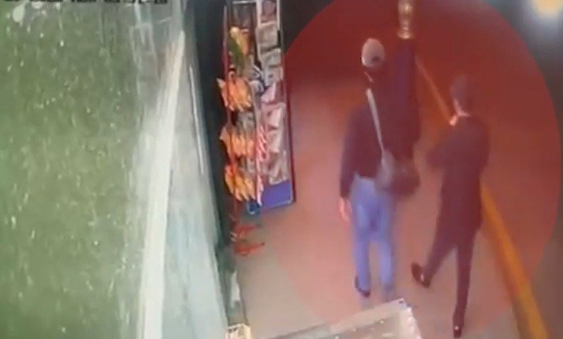 Bakıda mağazadan 100 minlik qızıl oğurlandı - 4 nəfər tutuldu &ndash; VİDEO