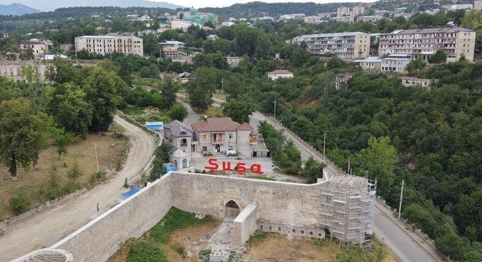 Şuşada bərpa və konservasiya olunmuş abidələrin SİYAHISI