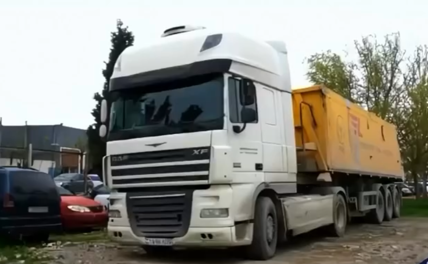 Narkotik çəkib yük avtomobili sürdü, tutuldu &ndash; VİDEO