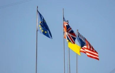 Ukrayna, Britaniya və Avropa İttifaqı Trampın iştirak etdiyi tədbirdə atışmanı pislədi