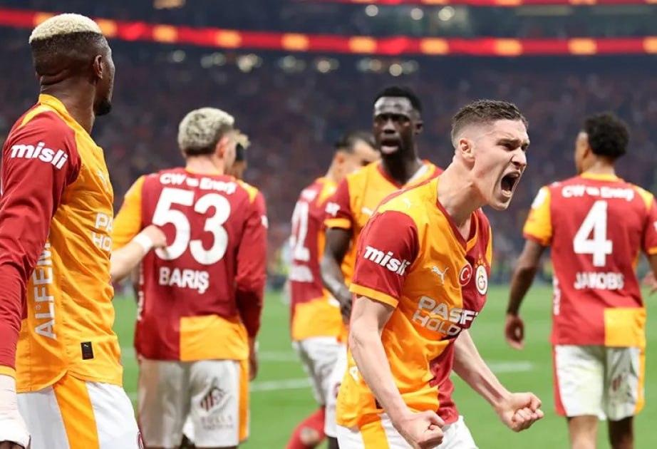 &ldquo;Qalatasaray&rdquo; derbidə &ldquo;Fənərbağça&rdquo;ya böyük hesabla qalib gəldi - VİDEO