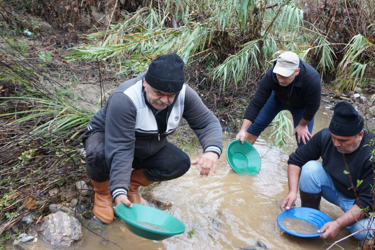 Yerdə tapılır: qramı 17 min manatdır &ndash; FOTO