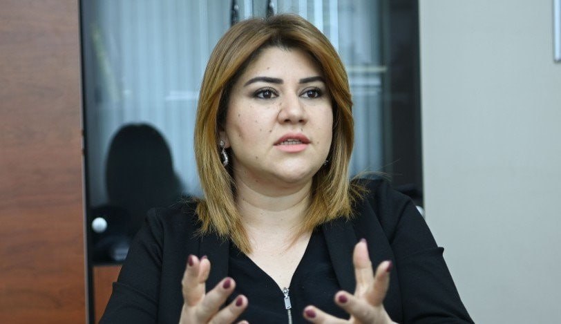 Turan Topalova vəzifəsindən ayrıldı