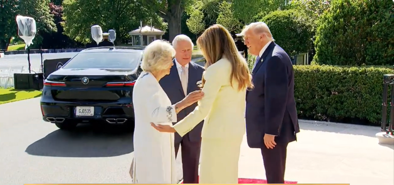 Britaniya Kralı Ağ Evdə belə qarşılandı &ndash; VİDEO