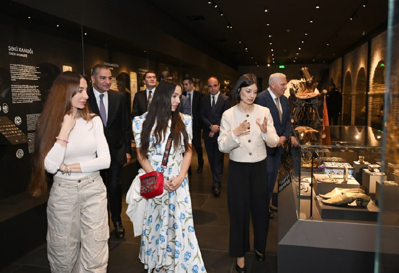 Leyla Əliyeva və Arzu Əliyeva Şəkidə açılışda - FOTO