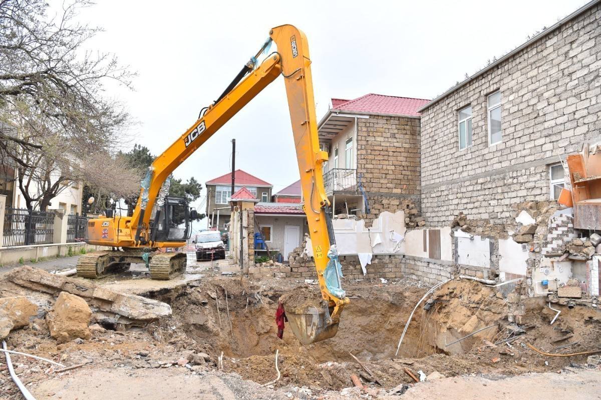 Keşlədə su basan evlərin sakinlərinə maddi yardım VERİLƏCƏK