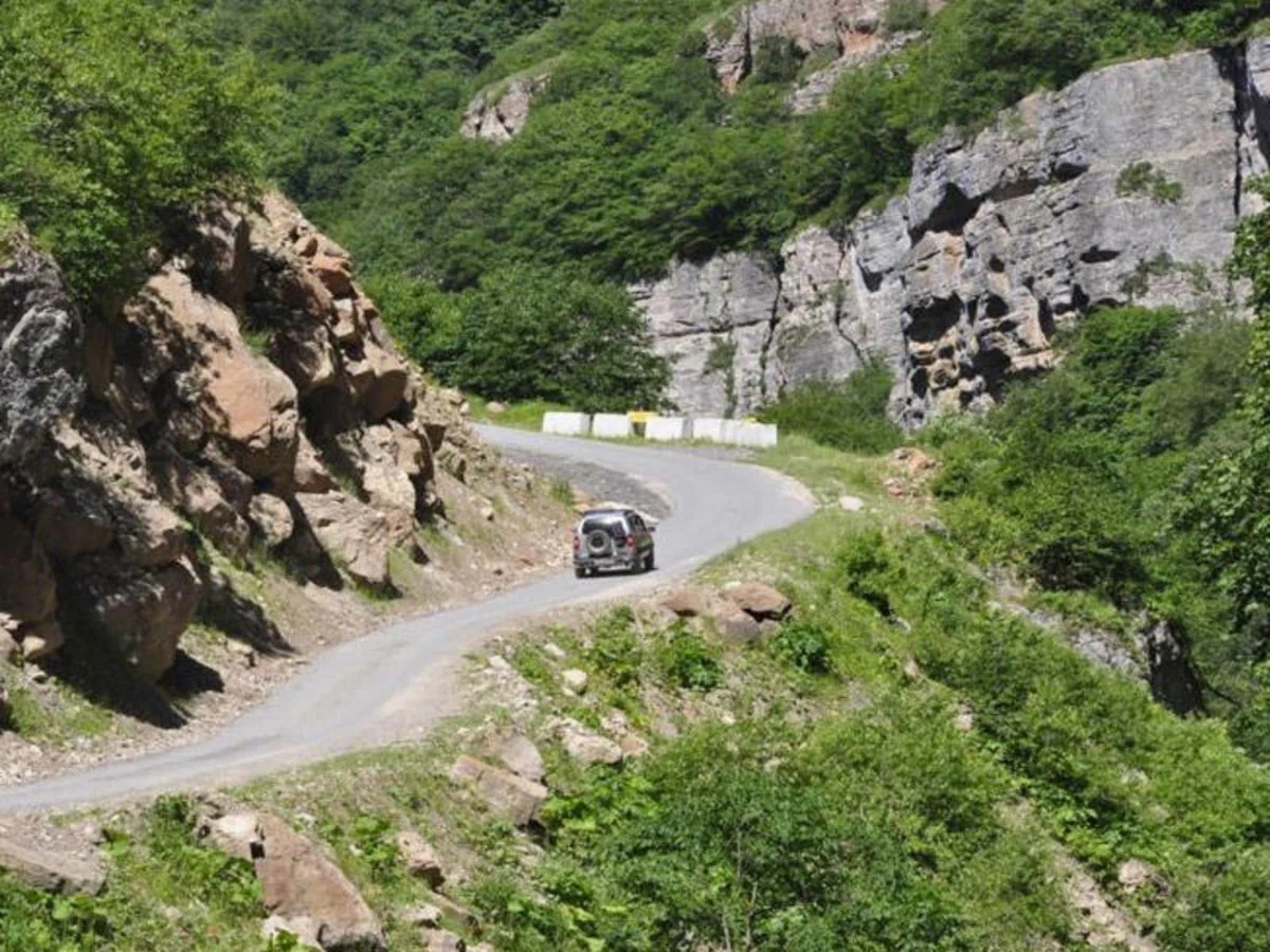 Quba-Xınalıq yolunda baş vermiş uçqunun nəticələri aradan qaldırılacaq &ndash; RƏSMİ