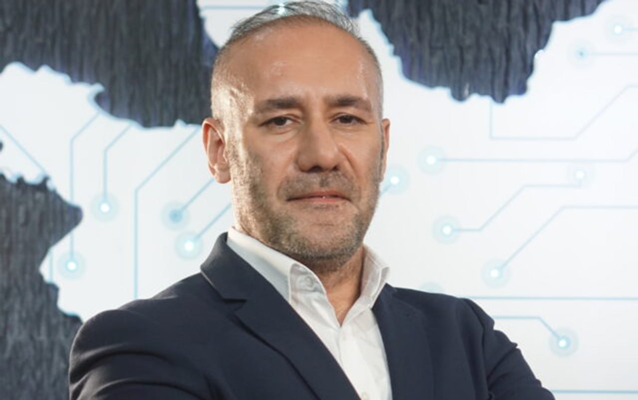 Kamran Ağayev vəzifəsindən getdi - İRİA-da kütləvi ixtisarlar var?