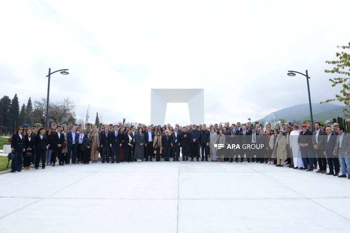 Xarici diplomatlar Xankəndidə Zəfər Parkında &ndash; FOTO/VİDEO