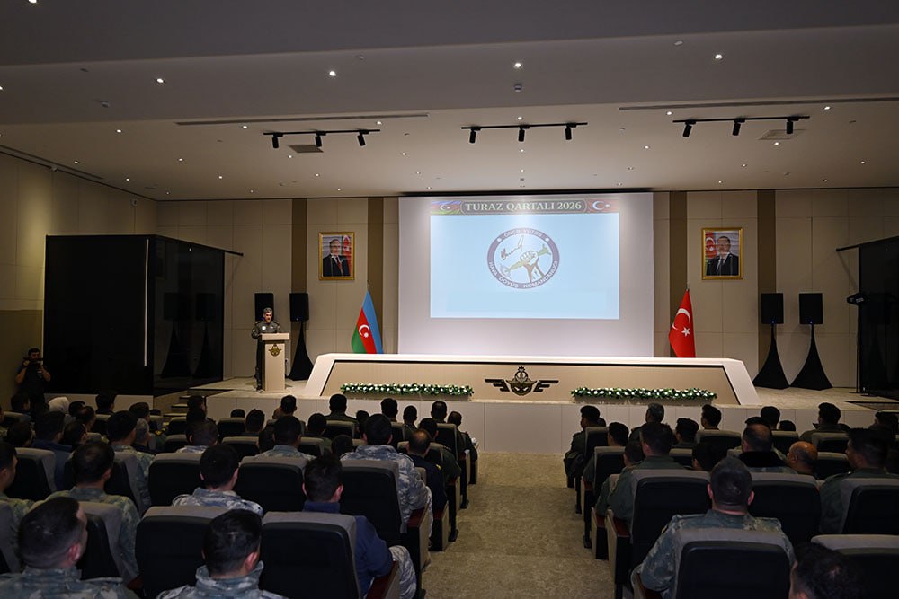 Azərbaycan və Türkiyə hərbi pilotlarının birgə taktiki-uçuş təlimi başa çatıb - FOTO