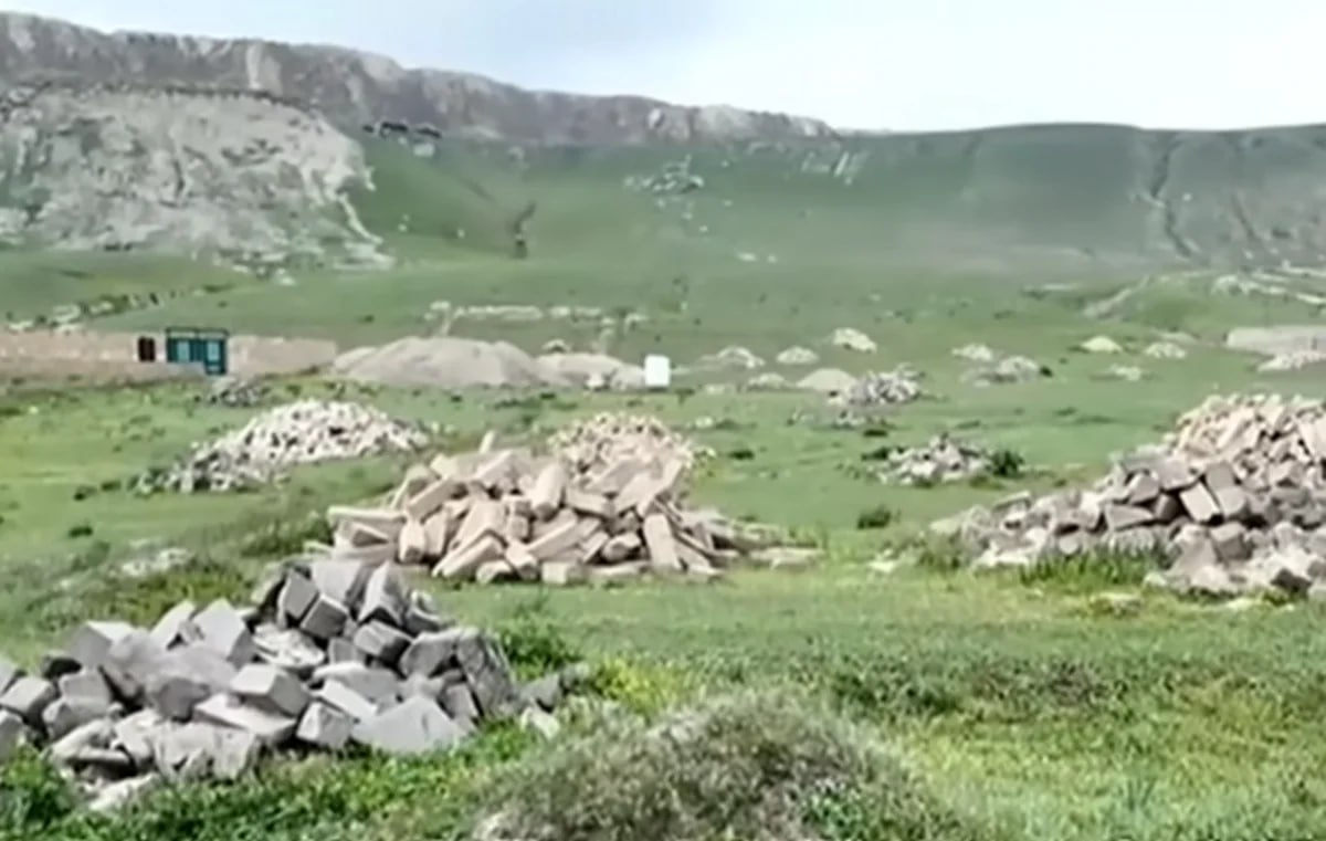Abşeronda "ucuz torpaq" tələsi: Qanunsuz evlər artır - VİDEO