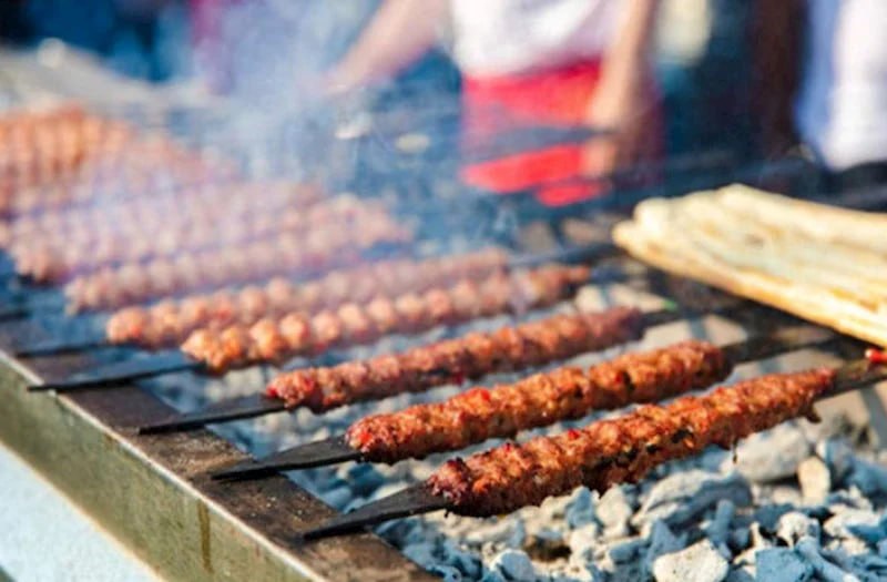 Kabab sevənlərin nəzərinə