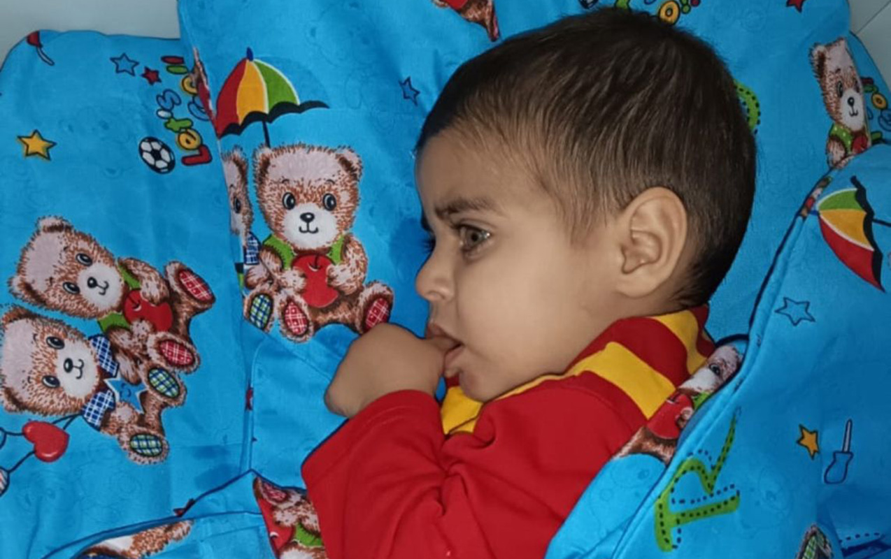 Qəbiristanlıqda tərk edilən 2 yaşlı uşaqla bağlı YENİ XƏBƏR &ndash; Atası...