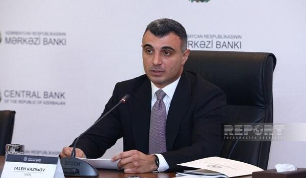 Baş bankirdən maaş alanlara müjdə