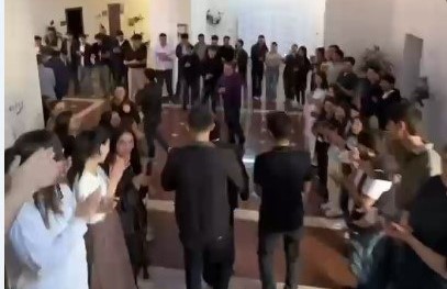 Tələbələrdən müəllimlərinə unudulmaz JEST &ndash; FOTO/VİDEO