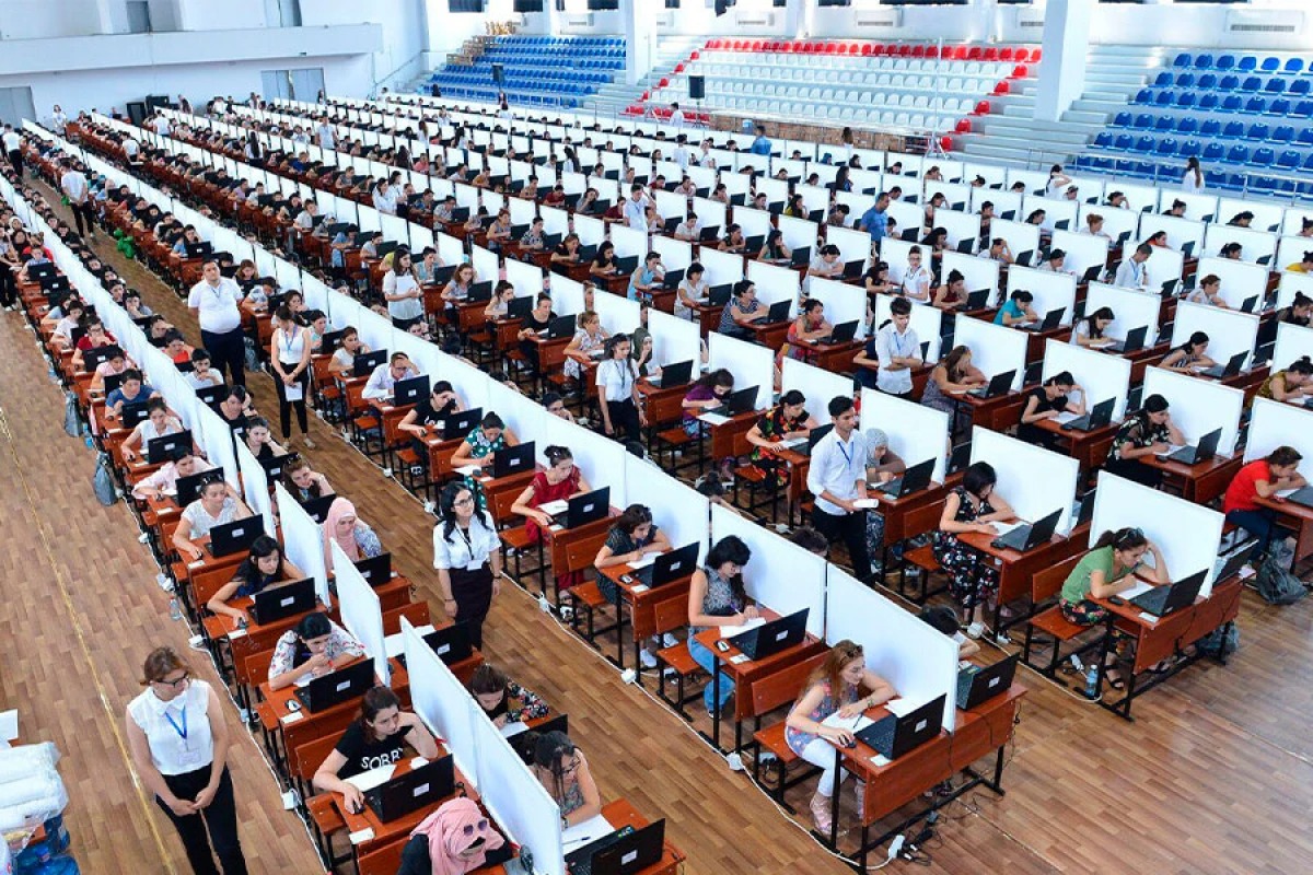 Vəkilliyə namizədlər üçün ixtisas imtahanının test mərhələsi BAŞLADI