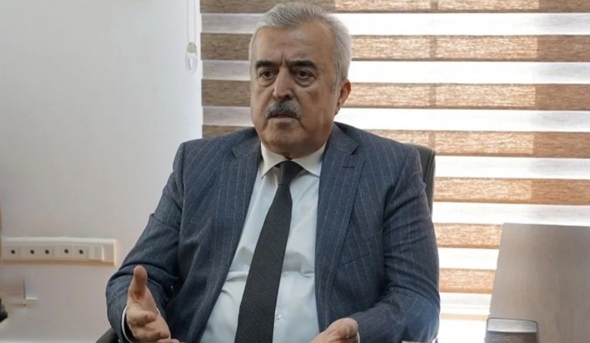 Etibar Məmmədovun villasından minlərlə dolları oğurlayan şəxs: "Pulları qızlara xərclədim"