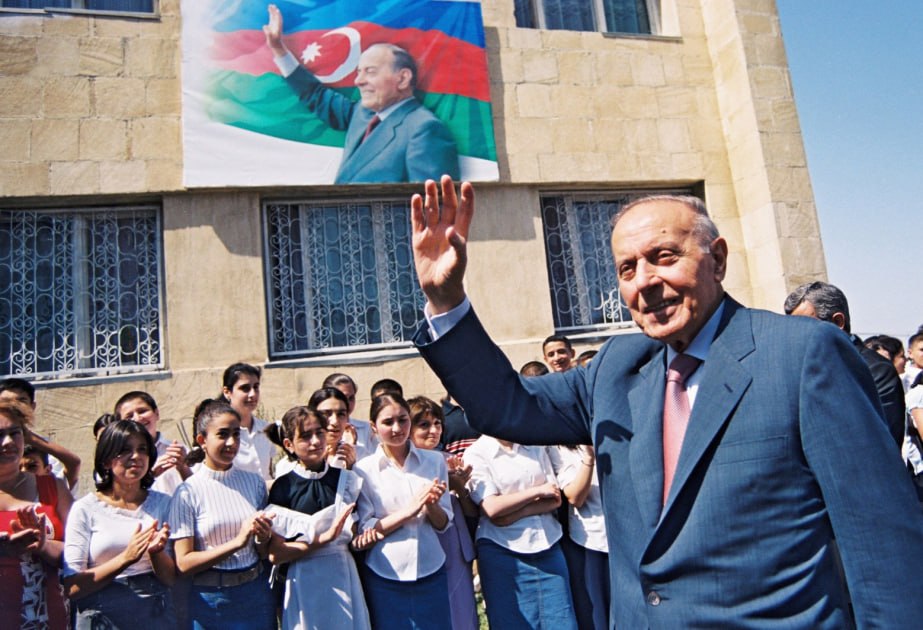 Heydər Əliyev tarixə həm də milli memarlıq məktəbinin hamisi kimi düşüb