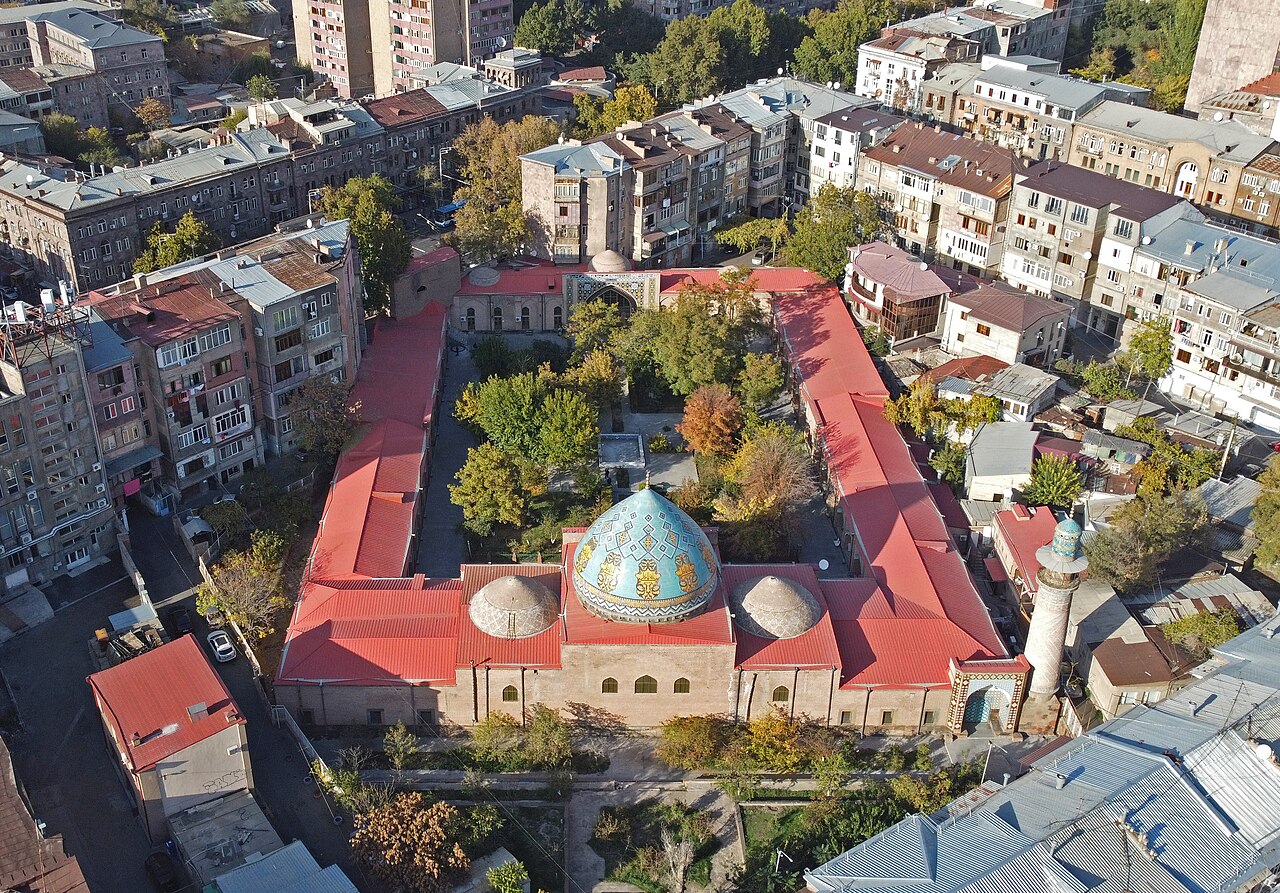 Azərbaycanlılara məxsus İrəvandakı Göy məsciddən YENİ XƏBƏR VAR