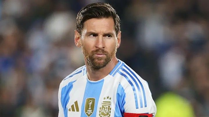 Messi "Barselona"nı çempionluq münasibətilə təbrik etdi
