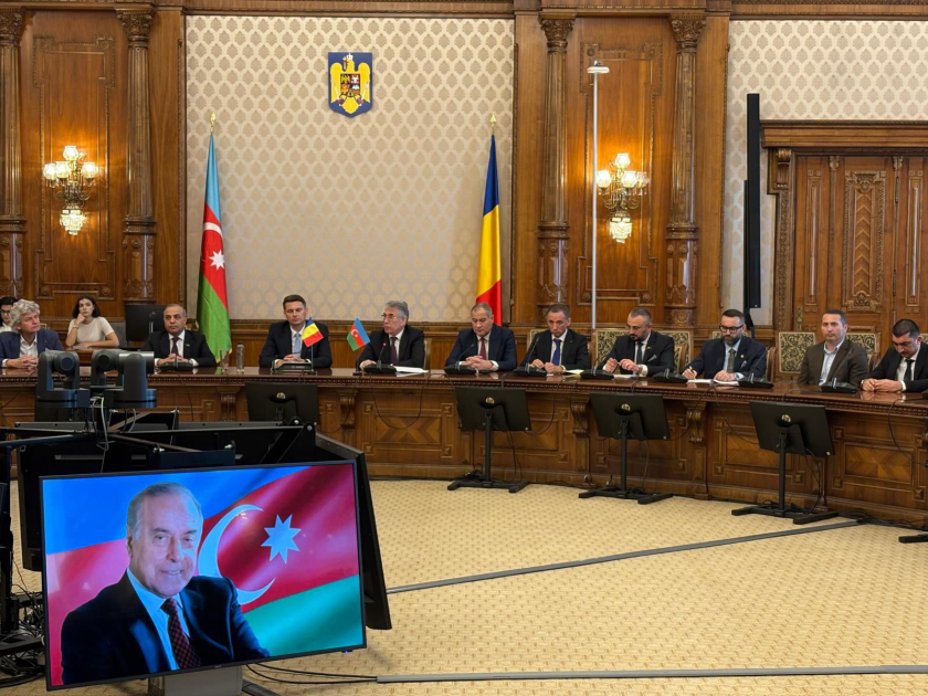 Rumıniya Senatında Ümummilli Lider Heydər Əliyevin anadan olmasının 103-cü ildönümü qeyd olunub &ndash; FOTO