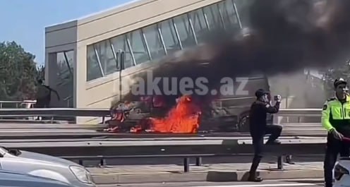 Aeroport yolunda yük maşını yanır &ndash; ANBAAN VİDEO
