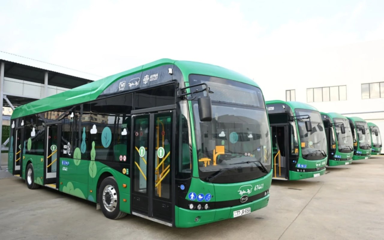 Bakıda yeni avtobuslar FƏALİYYƏTƏ BAŞLADI &ndash; Bu şəxslər üçün ödənişsizdir