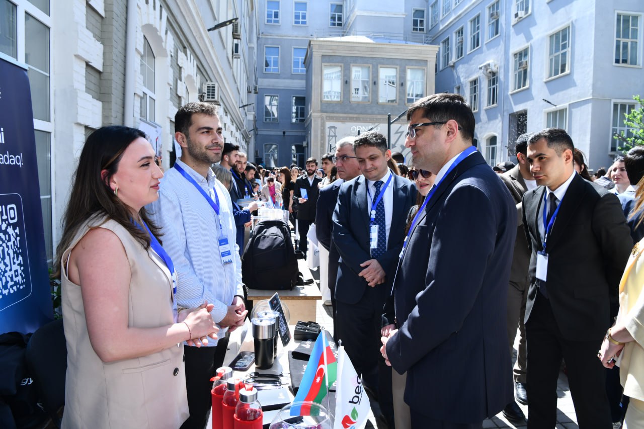 ADNSU tələbələri üçün böyük FÜRSƏT - Yüzlərlə vakansiya təqdim olundu&ndash; FOTO/VİDEO