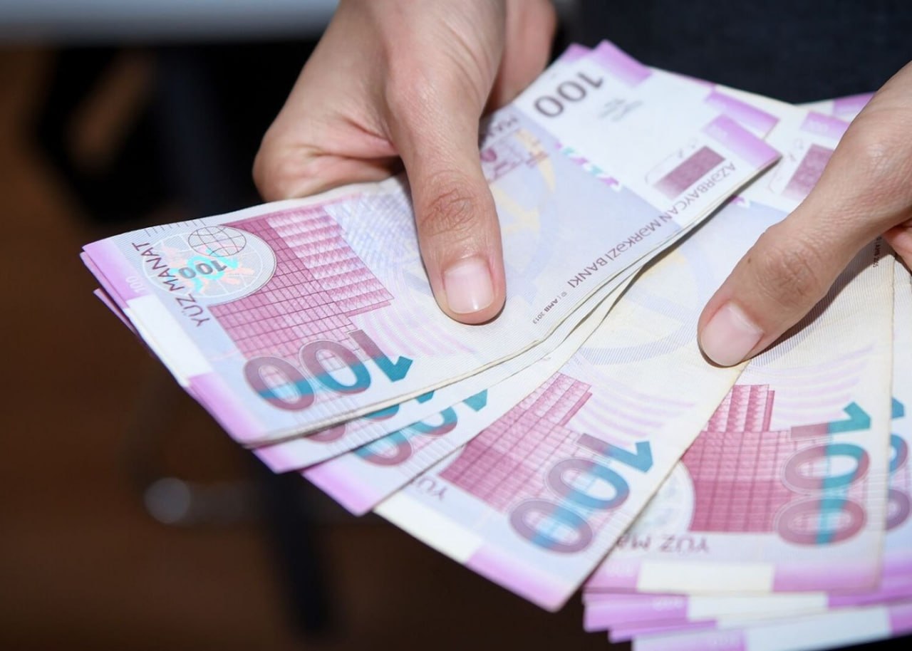 Azərbaycanda gözlənilən YENİLİK: minimum maaş 700 manat