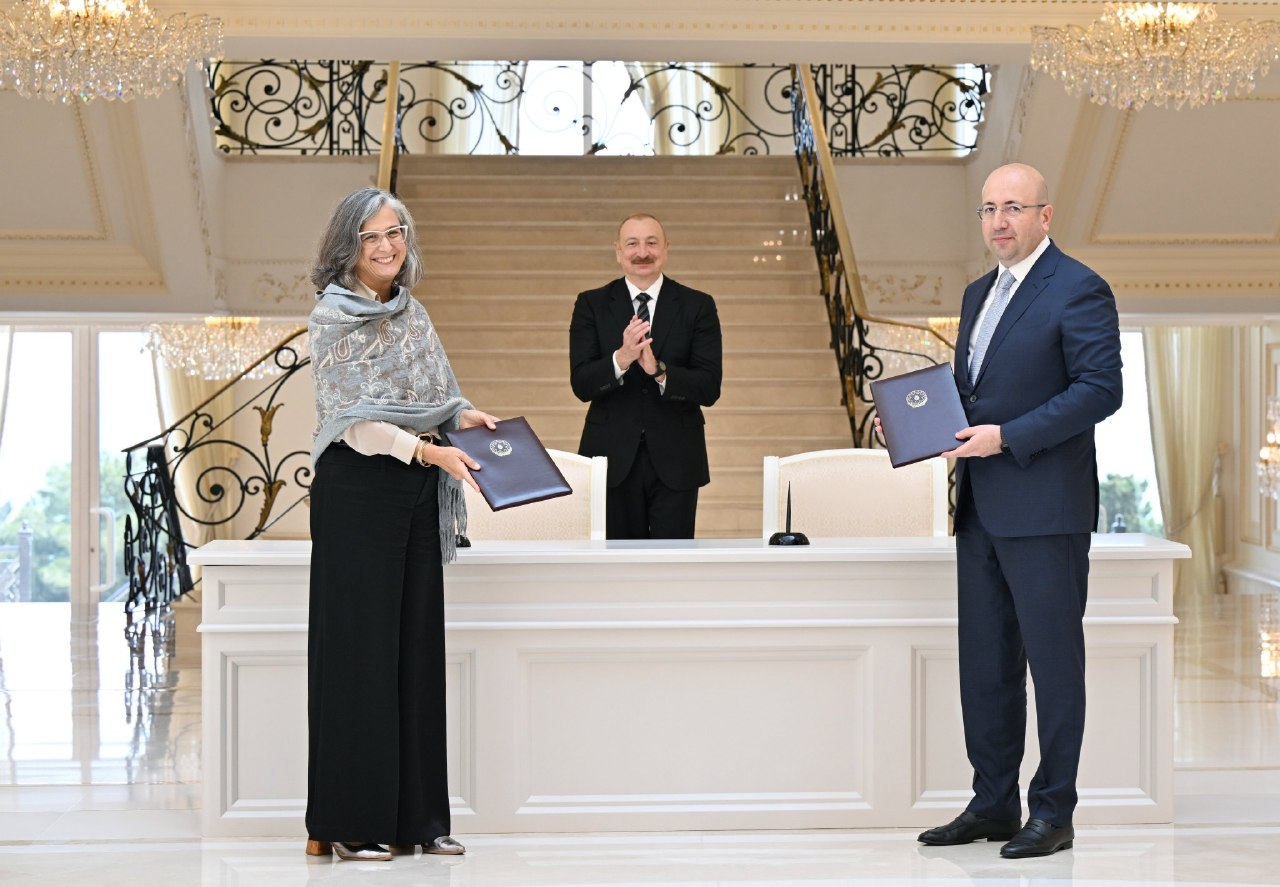Anaklaudia Rossbax İlham Əliyevlə görüşündən yazdı: "Məmnun oldum" - FOTO