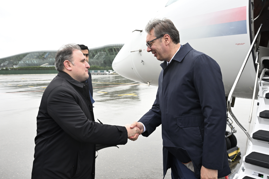 Serbiya Prezidenti Azərbaycana gəldi - FOTO